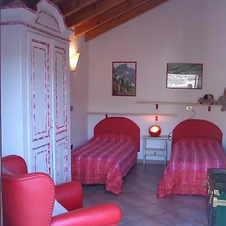 Casa Rossa In Arcobaleno * Imperia